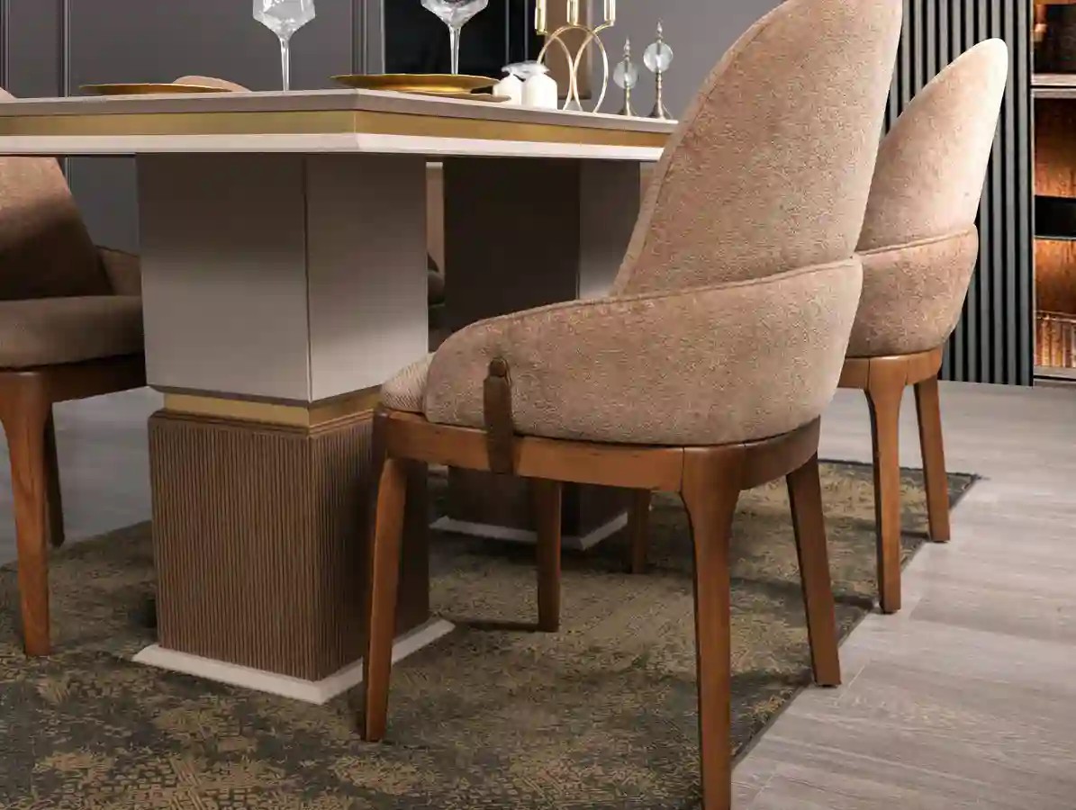 Violence Yemek Odası