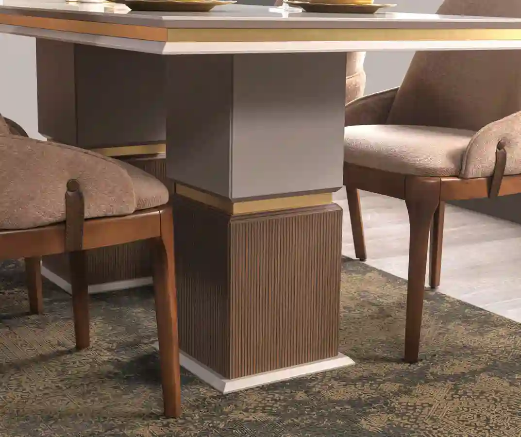 Violence Yemek Odası